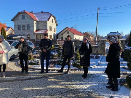 КОЛЯДА НА РІЗДВО ЛУНАЛА В КОЖНОМУ СЕЛІ
