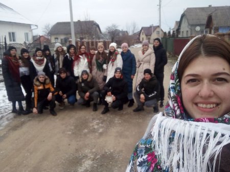 КОЛЯДА НА РІЗДВО ЛУНАЛА В КОЖНОМУ СЕЛІ
