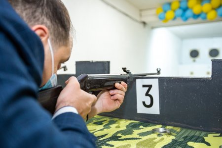 Четвертий готовий: у франківському ліцеї №18 відкрили оновлений тир