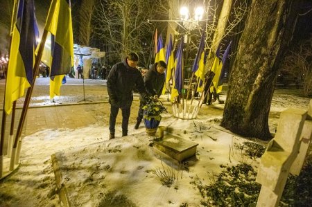 В ІВАНО-ФРАНКІВСЬКУ ЙШЛИ СМОЛОСКИПНОЮ ХОДОЮ ПРИУРОЧЕНОЮ ДО ДНЯ ПАМ’ЯТІ ГЕРОЇВ КРУТ