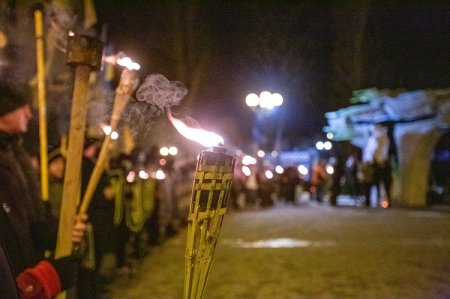 В ІВАНО-ФРАНКІВСЬКУ ЙШЛИ СМОЛОСКИПНОЮ ХОДОЮ ПРИУРОЧЕНОЮ ДО ДНЯ ПАМ’ЯТІ ГЕРОЇВ КРУТ