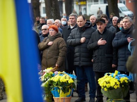 ВШАНУВАЛИ ПОЛЕГЛИХ
