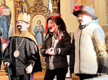 РОЗКОЛЯДА У ХРАМІ РІЗДВА ПРЕСВЯТОЇ БОГОРОДИЦІ С. БЕРЕЗІВКА