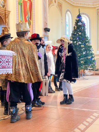 РОЗКОЛЯДА У ХРАМІ РІЗДВА ПРЕСВЯТОЇ БОГОРОДИЦІ С. БЕРЕЗІВКА