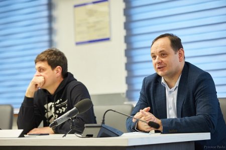 НОВІ ТАБЛИЧКИ ДОПОМОЖУТЬ ДОСЛІДИТИ ФРАНКІВСЬК
