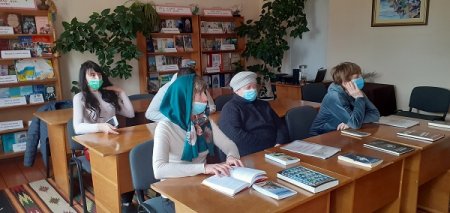ПОЕТИЧНІ ЧИТАННЯ У ТИСМЕНИЧАНАХ