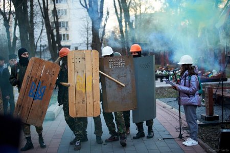 ГЕРОЇ НЕ ВМИРАЮТЬ!