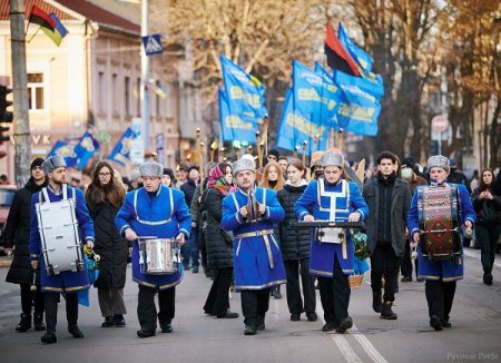 ГЕРОЇ НЕ ВМИРАЮТЬ!