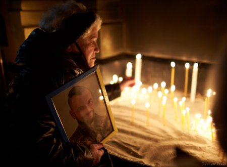  В ІВАНО-ФРАНКІВСЬКУ ВШАНУВАЛИ ПАМ’ЯТЬ ЗАХИСНИКІВ УКРАЇНИ ПОЛЕГЛИХ У БОЯХ ПІД М.ДЕБАЛЬЦЕВИМ
