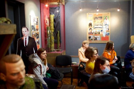 У ФРАНКІВСЬКУ СТАРТУВАЛИ КУРСИ З ІСТОРІЇ ВИЗВОЛЬНОЇ БОРОТЬБИ