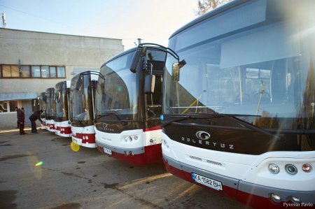Автобусів КП "Електроавтотранс" стане більше!