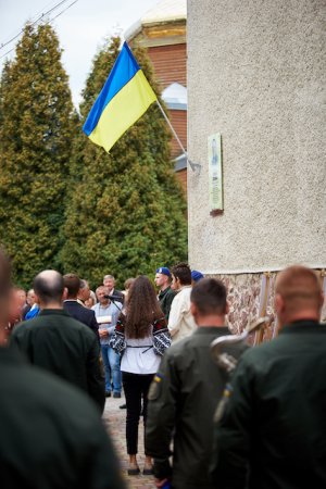 РОМАН ДЗЕМАН - ГЕРОЙ, ЩО ЦІНОЮ ВЛАСНОГО ЖИТТЯ ВРЯТУВАВ СВОЇХ ПОБРАТИМІВ ВІД НЕМИНУЧОЇ СМЕРТІ