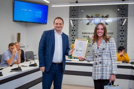 Привітання з днем підприємця