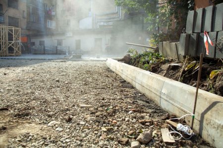 Ще один двір в Івано-Франківську оновлюється
