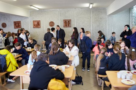 Безкоштовне харчування для дітей військовослужбовців без посвідчення УБД