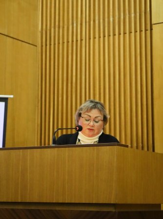 Івано-Франківська міська рада на позачерговій сесії звернулась до уряду підтримати українські книговидавництва