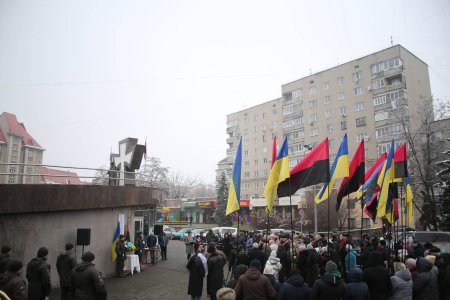 В Івано-Франківську відкрили памʼятну дошку Олегу Куцину