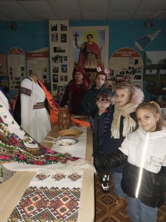 ВІДБУЛАСЯ ЛЕКЦІЯ "ХУСТОЧКО МОЯ ВИШИВАНА"