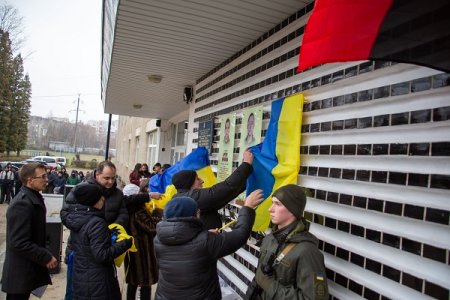 Три Героя - одна адреса: загиблим воякам встановили анотаційні дошки