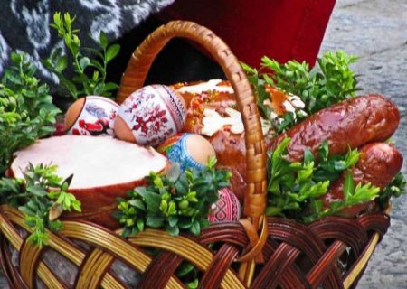 Основні правила профілактики харчових отруєнь напередодні Великодніх свят
