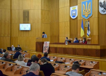 Позачергова сесія міської ради