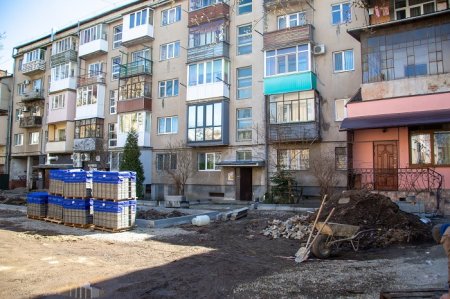 Оновлення в дії: двір на Шевченка 68-72 стане комфортнішим