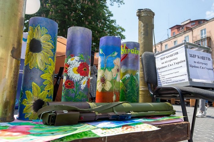 Під пологовим ярмаркували — ЗСУ допомагали