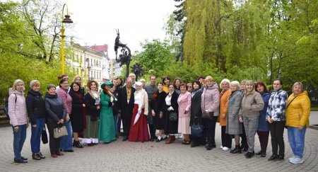 Театралізована  екскурсія містом “100 хвилин по Івано-Франківську: ваш гід – бібліотека”
