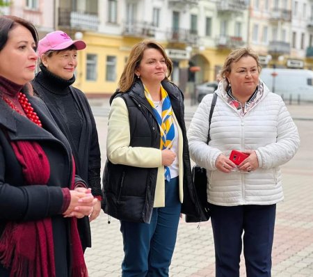 Театралізована  екскурсія містом “100 хвилин по Івано-Франківську: ваш гід – бібліотека”