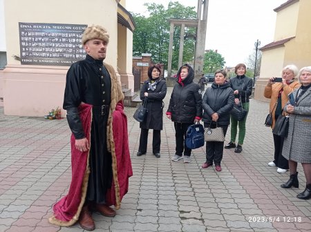 Театралізована  екскурсія містом “100 хвилин по Івано-Франківську: ваш гід – бібліотека”