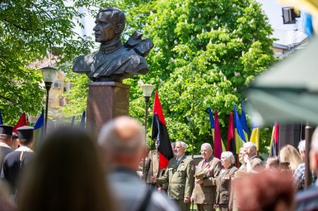 Івано-Франківськ відзначив День Героїв
