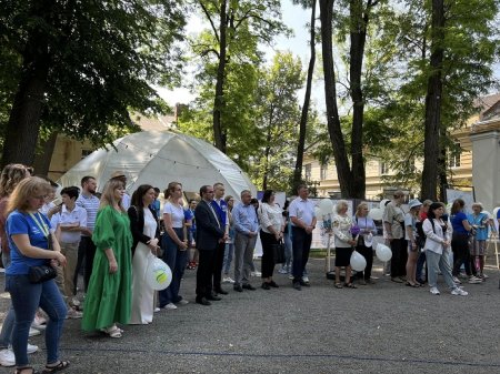 У палаці Потоцьких відбувся захід, присвячений Всесвітньому дню біженця