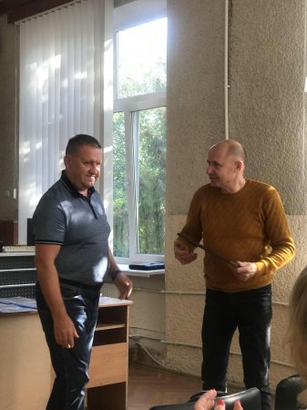 В Івано-Франківську пройшли навчання щодо алгоритму дій у випадку надзвичайних ситуацій в умовах дії воєнного стану. Зокрема, свої практичні навички продемонстрували фахівці філії «Центральна» АТ «Прикарпаттяобленерго».
