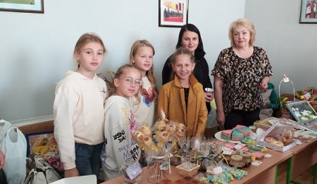 БЛАГОДІЙНИЙ ЯРМАРОК НА ПІДТРИМКУ ЗСУ У ВОВЧИНЦЯХ