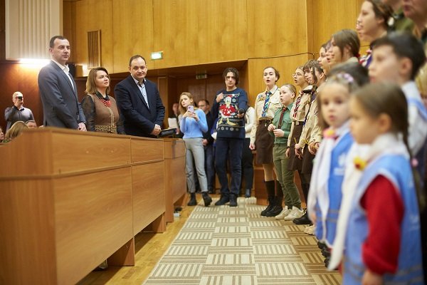 Сесія Івано-Франківської міської ради: відзнаки, збільшення підтримки військових та бюджет 2024