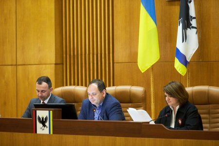 Підсумки 42 сесії міської ради: відзнаки полеглим, звернення і виплати