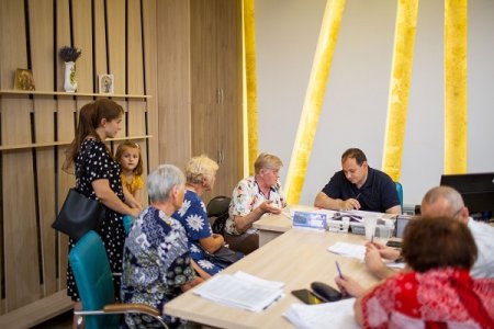 Прийом громадян: вислухати, вирішити і допомогти