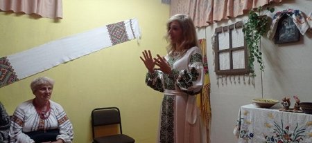 В МІСЬКОМУ НАРОДНОМУ ДОМІ З'ЯВИЛАСЬ УКРАЇНСЬКА СВІТЛИЦЯ