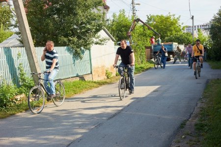 Велоінспекція з міським головою дісталася мікрорайону Опришівці