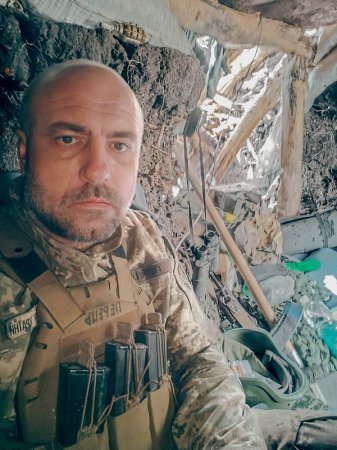 Боєць Віктор Перепічка: Ворожий дрон скинув гранату, мене поранило, довелося прикидатися мертвим – аби не добив.
