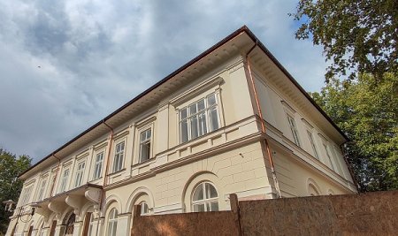 Шевченка, 16: ремонтно-реставраційні роботи в Палаці єпископа на фінішній прямій
