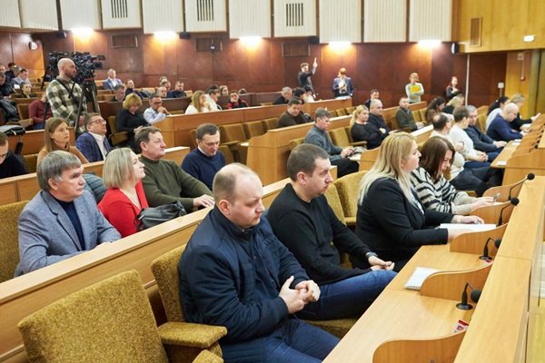 Підсумки першої сесії у 2025 році