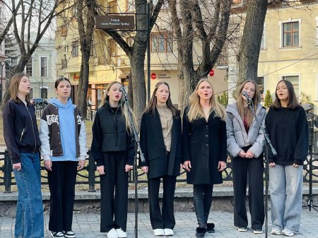 ТРИВАЄ ПРОЄКТ "З ПІСНЕЮ – ДО ПЕРЕМОГИ!"