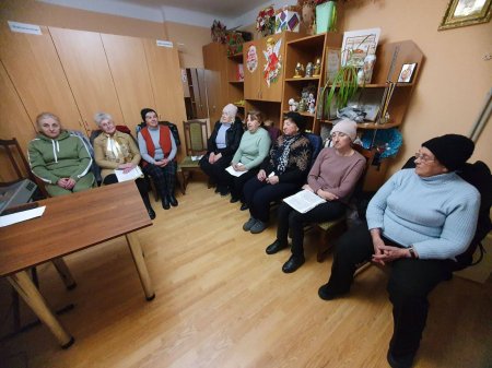 ВІД ХЛОПЧИНИ З БУКОВИНИ ДО ВСЕСВІТНЬОВІДОМОГО ОПЕРНОГО СПІВАКА. ДМИТРОВІ ГНАТЮКУ 100 РОКІВ