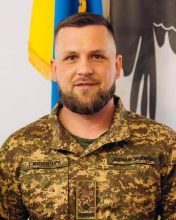 Заступник міського голови - начальник Управління з супроводу ветеранів війни та демобілізованих осіб - Гапончук Ю. О.