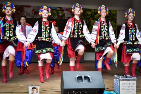 МИСТЕЦЬКО-ПАТРІОТИЧНА ПРОГРАМА «КОНСТИТУЦІЯ – ОБЕРІГ ДЕРЖАВИ"