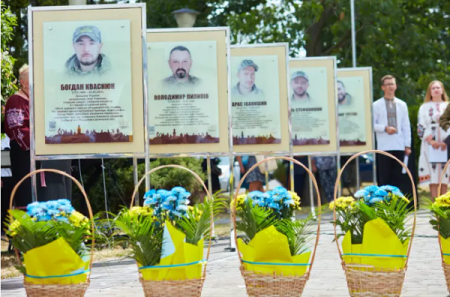 В Угорниках відкрили Меморіал загиблим Героям